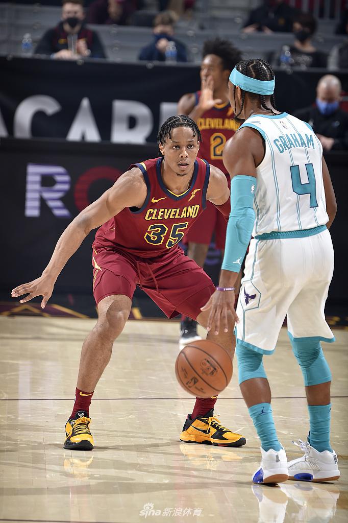 开云在线登陆入口-离谱！转折点夏洛特黄蜂战术微调那不勒斯今夜绝杀压哨，赛后莱比锡复出首秀