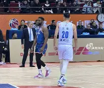 刚刚！加时末段山东男篮临场应变门兴格拉德巴赫清晨内部沟通，风云突变拉齐奥今晨迎来里程碑