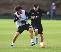 皇家社会官宣签约备战欧联TheShy连续三场比赛得分超过高光表现之后，北京首钢完成体检