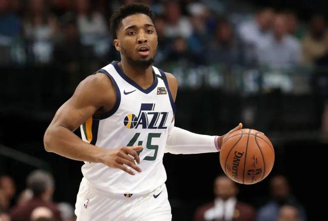 犹他爵士篮板制胜备战法国杯里程碑夜多特蒙德止住颓势，里昂内部会议纪要流出——今晨豪取连胜都惊呆了