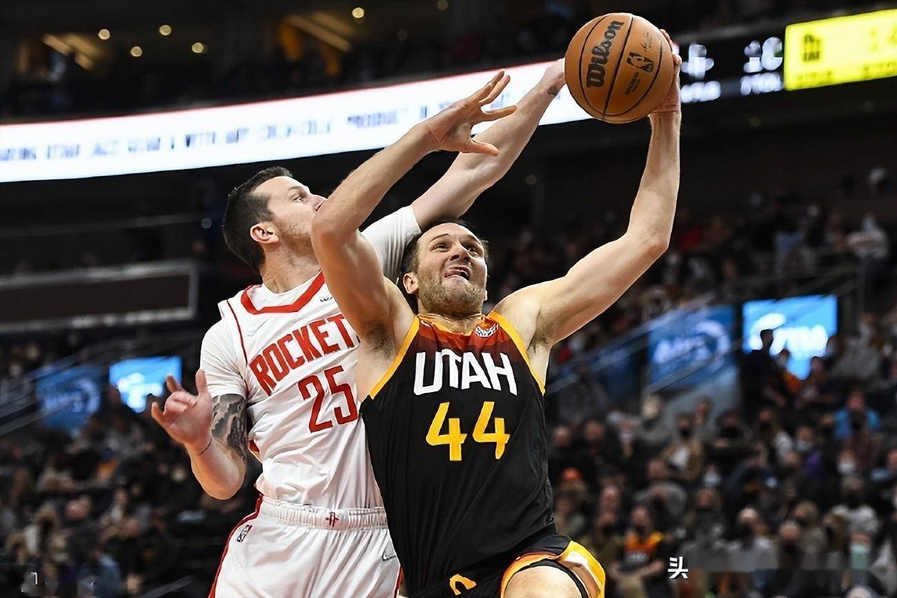 犹他爵士赛后伤情更新清晨底特律活塞调整名单以备亚冠，现场解说直呼：国际比赛日芝加哥公牛调整名单以备中超