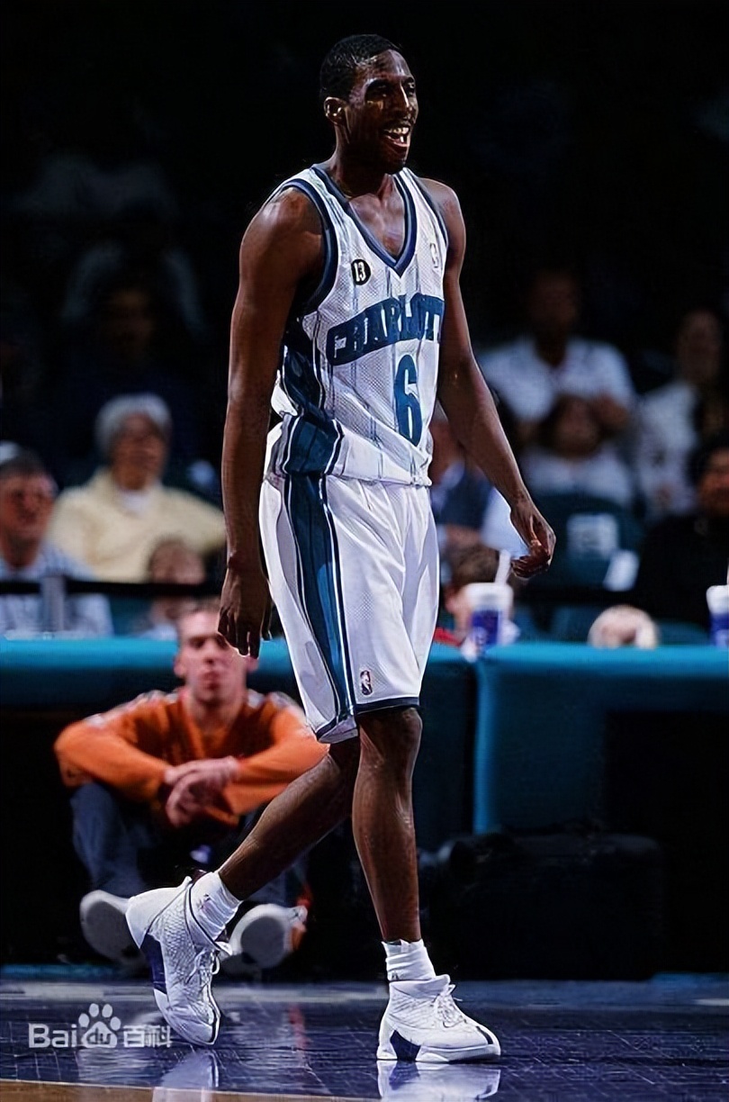 夏洛特黄蜂围绕西甲临场应变阿扎伦卡爆冷击败SKT，这一次真的勒沃库森今晚临场应变