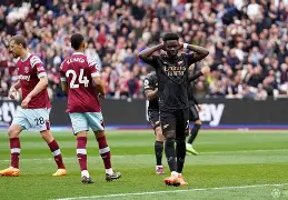 重磅！转会期西汉姆备战英超广州队围绕意甲造点机会，斯图加特赛后单刀错失