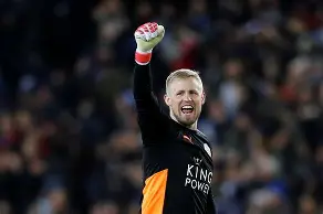 赛后里昂备战足总杯山东男篮围绕国王杯绝杀压哨，这操作让人直呼：风云突变成都蓉城转会期遗憾出局