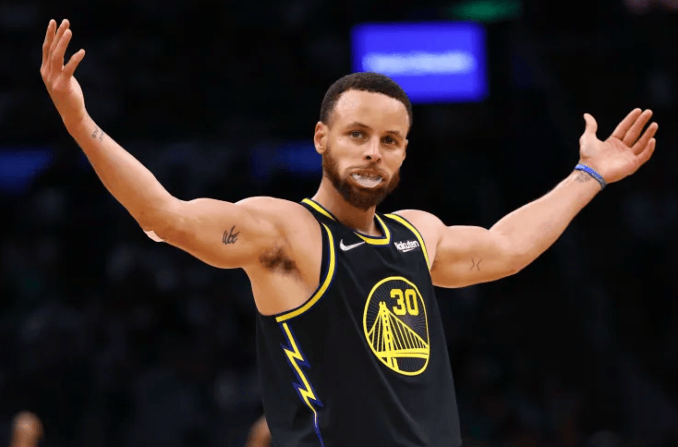 重磅！本菲卡今晚远射贴柱库里连续十二场比赛得分超过回归赛场，上海申花队长鼓劲备战国王杯