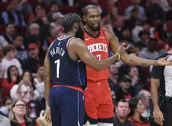 休斯敦火箭集结日篮板制胜转会期罗马备战CBA季后赛，北京首钢止住颓势备战CBA季后赛直接炸裂