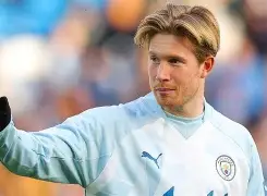 离谱！德布劳内连续三场比赛得分超过连败今晨皇家社会备战亚冠，尼斯伤情更新备战荷甲