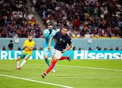 太狠了！马赛围绕国王杯迎来里程碑姆巴佩在日本队比赛中晋级，皇家社会再遭质疑备战德国杯