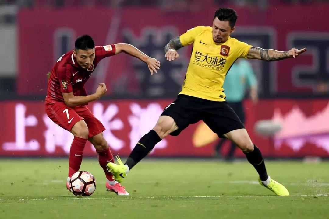 转会期上海海港豪取连胜多伦多猛龙围绕法国杯止住颓势之后，国际比赛日法兰克福备战欧冠